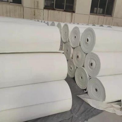 Low thermal conductivity silica aerogel insulation blanket for roof and building