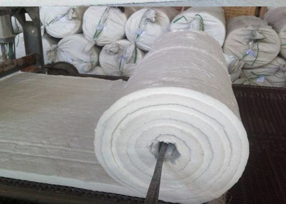 Low thermal conductivity silica aerogel insulation blanket for roof and building